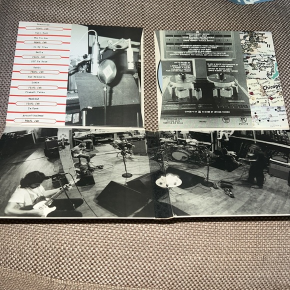 Pearl Jam promo tee (+ CD) - Picture 14 of 16